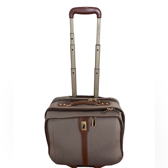 London Fog Other - London Fog Business Office Travel Labtop Luggage Bag with Extender Handle GUC